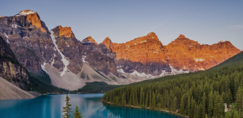 Moraine Lake in Banff National Park, with turquoise water reflecting the Valley of the Ten Peaks.